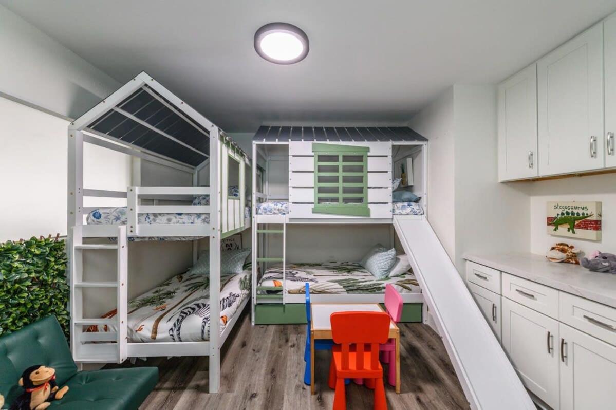 Spacious Disneyland 5 Bedroom 4 Bath House With Game Room 애너하임 외부 사진